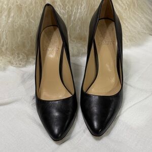 Vince Camuto Black Pointed-Toe Leather Pumps
